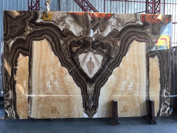 classic onyx slab picture